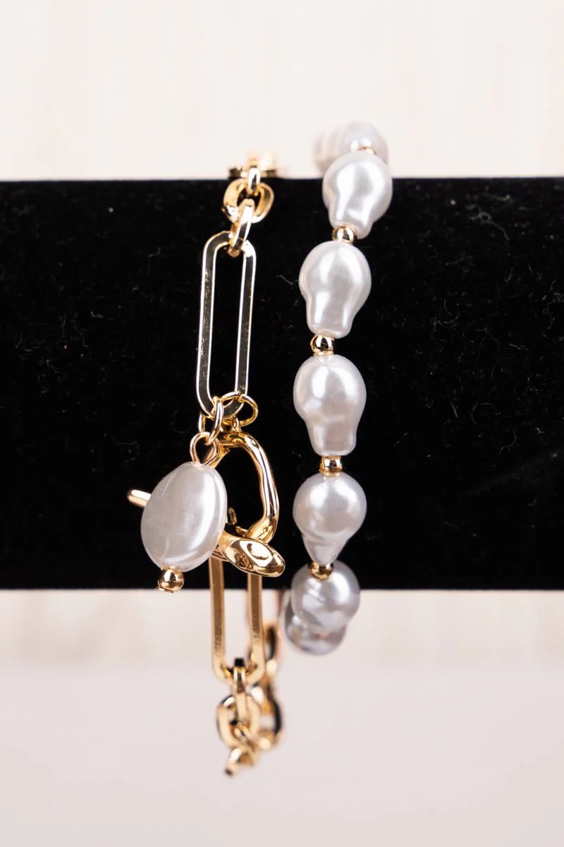 CRYSTAL AVENUE GOLDTONE AND PEARL CHAIN LINK TOGGLE BRACELET